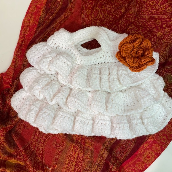 Handmade white ruffle purse!!! Showstopper!! - Picture 1 of 3